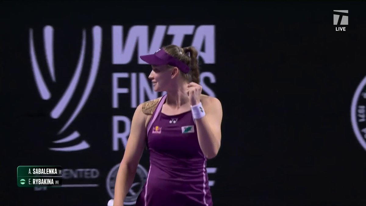 The MOMENT Elena Rybakina won the WTA Finals. 5 top 10 wins in a row. 👏 #WTAFinalsRiyadh