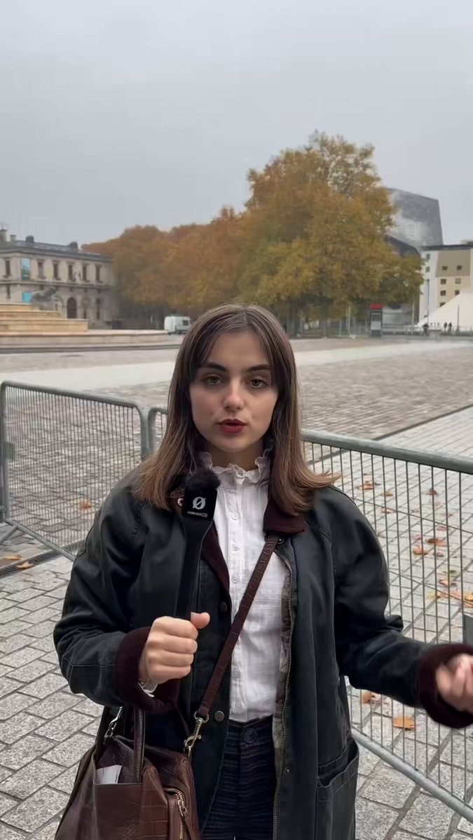 Avec Anaïs et les militantes du Collectif Némésis pour dénoncer les dérives du journal Libération lors des « 24 de libé »