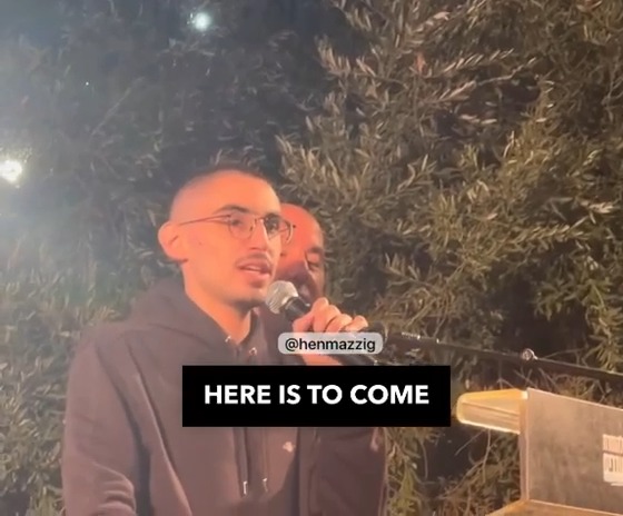 Rom Braslavski at the hostage square tonight, sharing his message of eternal gratitude to those who returned him home, and deep sorrow for the Goldin family, who has had to wait years for a chance to see their son home.