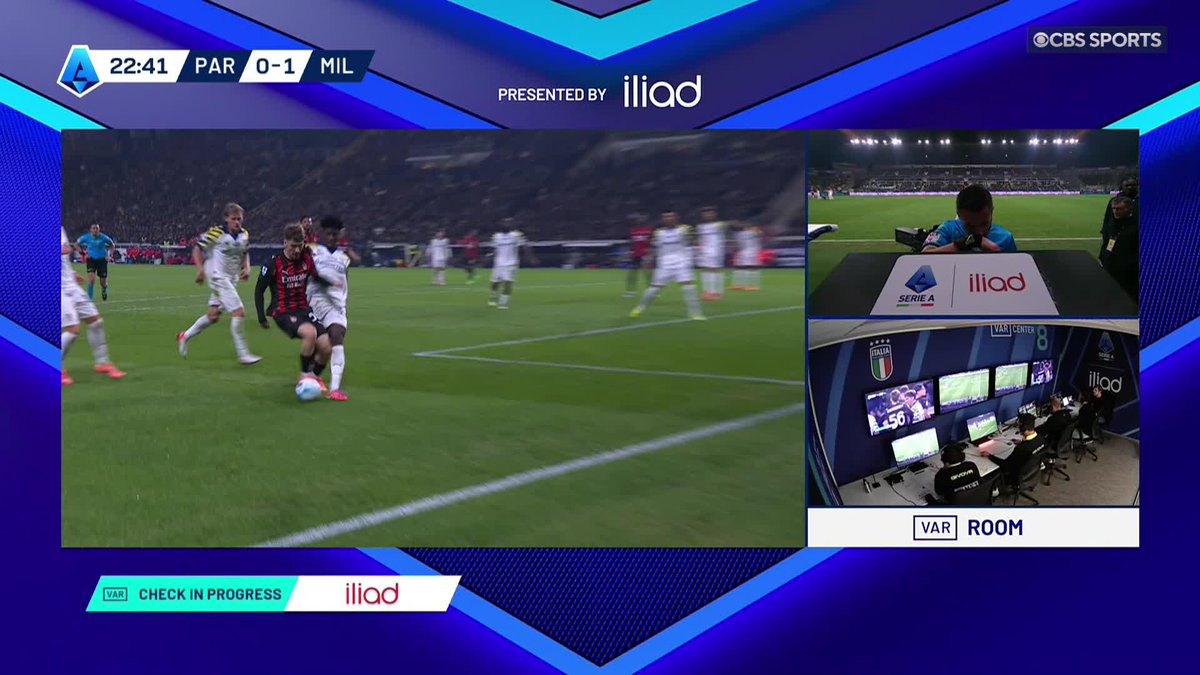 Rafael Leão scores from the spot to double Milan’s lead 🎯