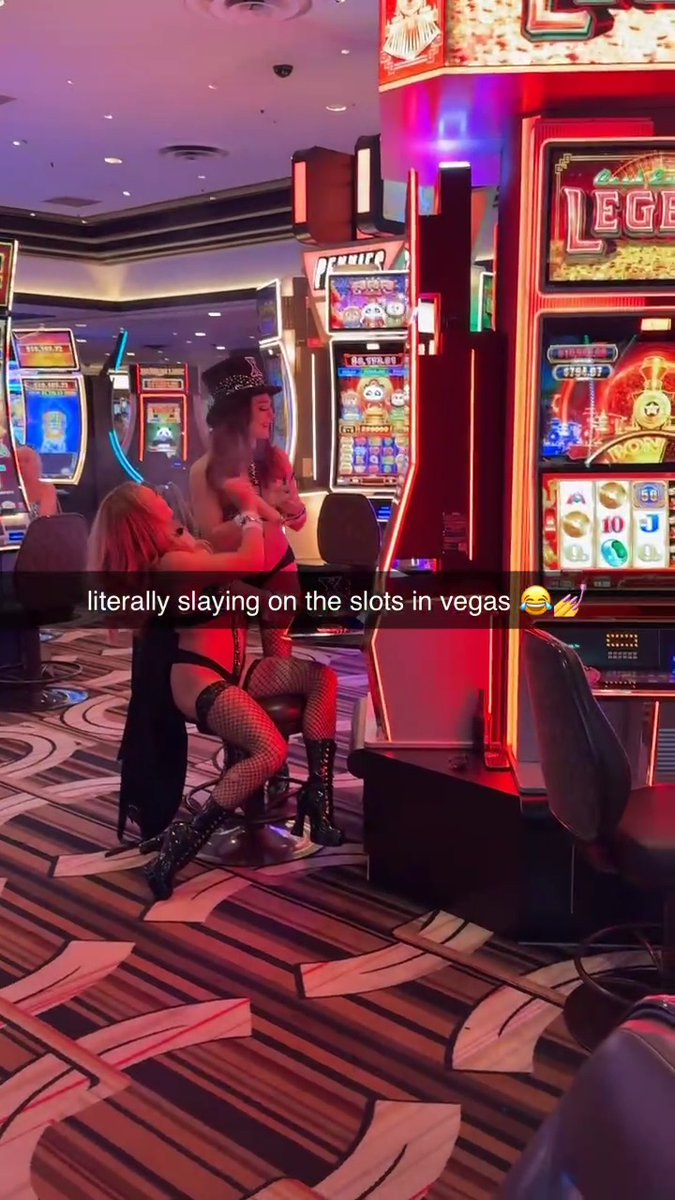 When your "get ready with me" is at a slot machine 🤣 🎰 21+ Gambling Problem? Call 1-800-522-4700