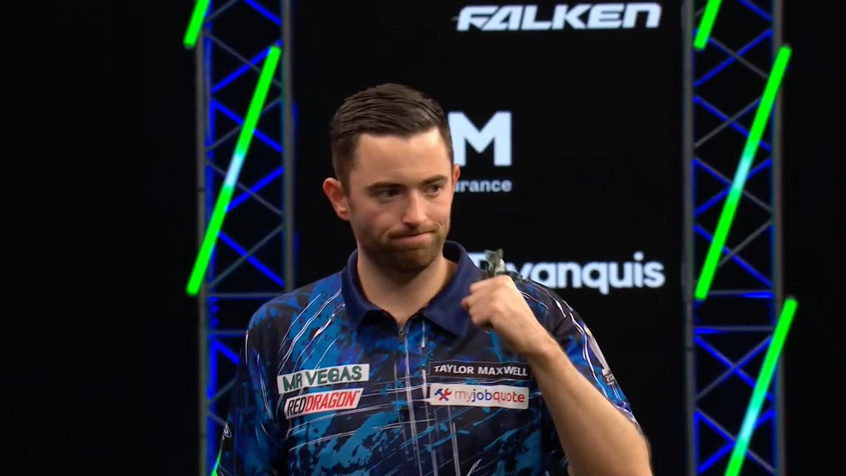 WHITEWASH WIN FOR HUMPHRIES! Routine stuff from Luke Humphries, demolishing Alex Spellman 5-0 and preventing his opponent from having an attempt at a double! 📺 #GSOD | Group A