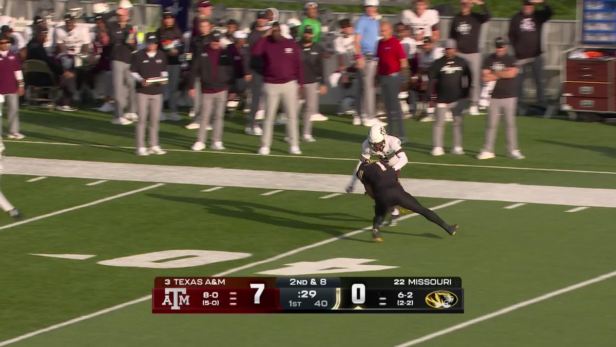 Donovan Olugbode made it look easy with this catch 😱