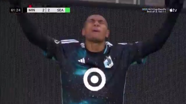 TEN-MAN MINNESOTA HAVE THEIR EQUALIZER! Jefferson Diaz delivers for Minnesota United FC. // Audi MLS Cup Playoffs