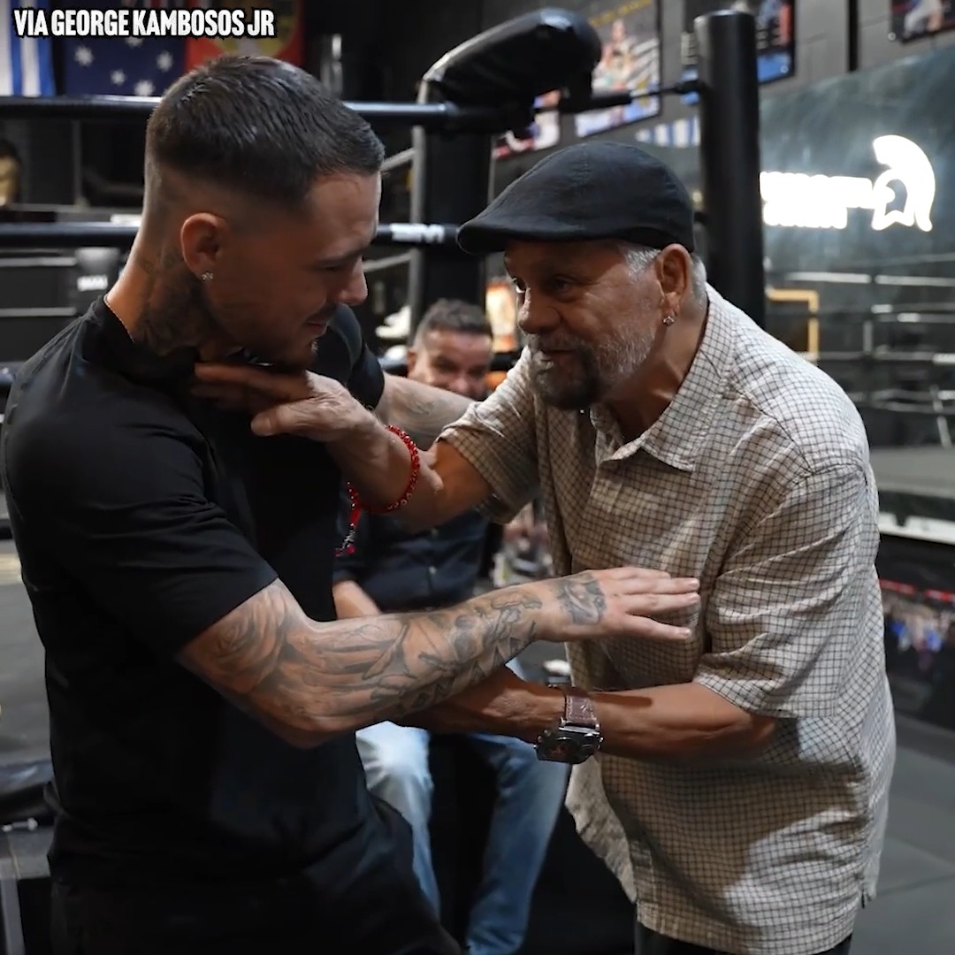 ‘Ferocious’ 🤝 ‘Hands of Stone’ Roberto Duran sharing some wisdom with George Kambosos Jr 🇵🇦🇦🇺