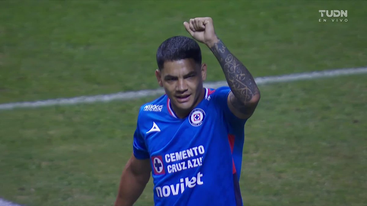 💥⚽ ¡EMPATE! El ‘Toro’ Fernández remata perfecto y Cruz Azul pone el 1-1 #MegaFutbol