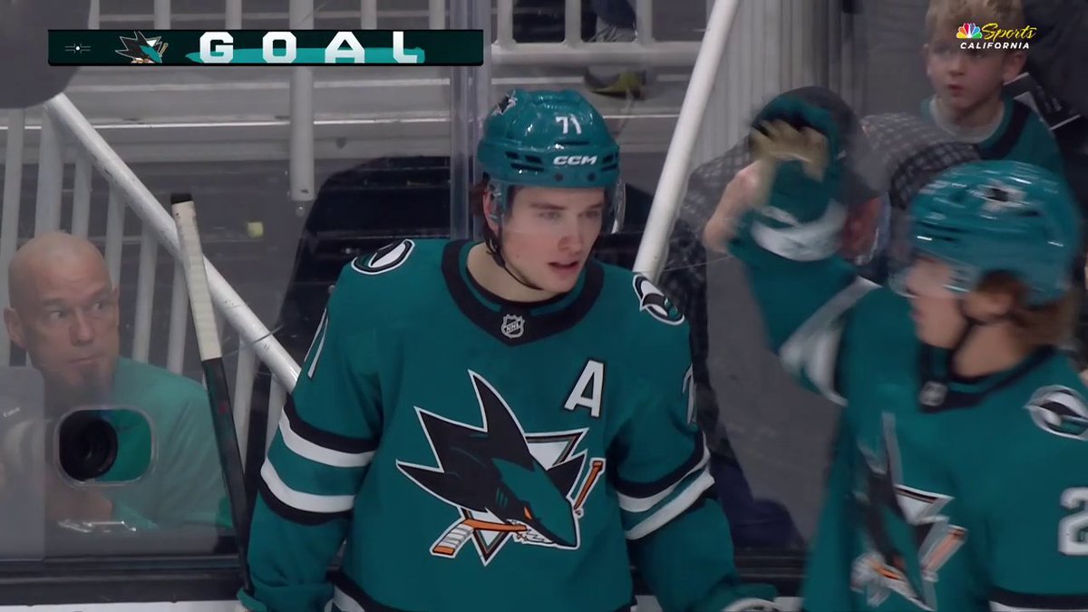 10 GOALS ON THE SEASON FOR THE LEAGUE'S POINTS LEADER 🤩 Macklin Celebrini is on another level right now.