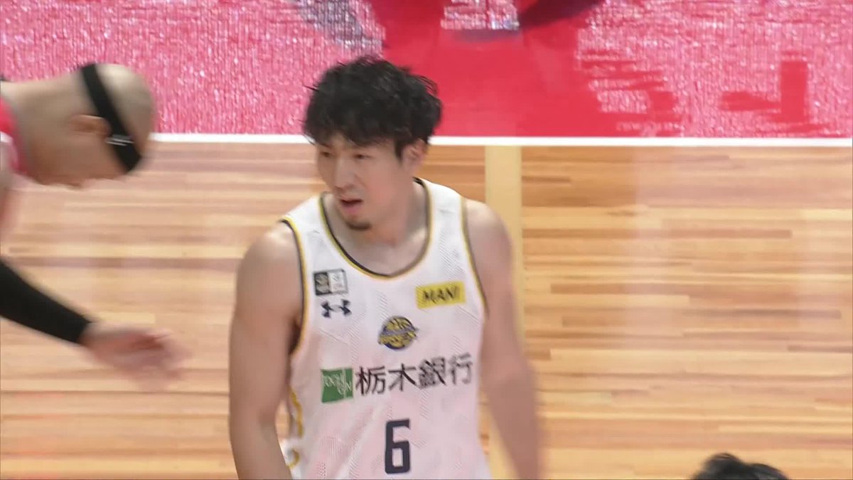 シュートタッチバッチリです✌️ 宇都宮#6 比江島が連続で沈めすでに10得点！ 比江島慎 Makoto Hiejima #6 宇都宮ブレックス / UTSUNOMIYA BREX 📡バスケットLIVEで生配信中 #Bリーグ #りそなグループ
