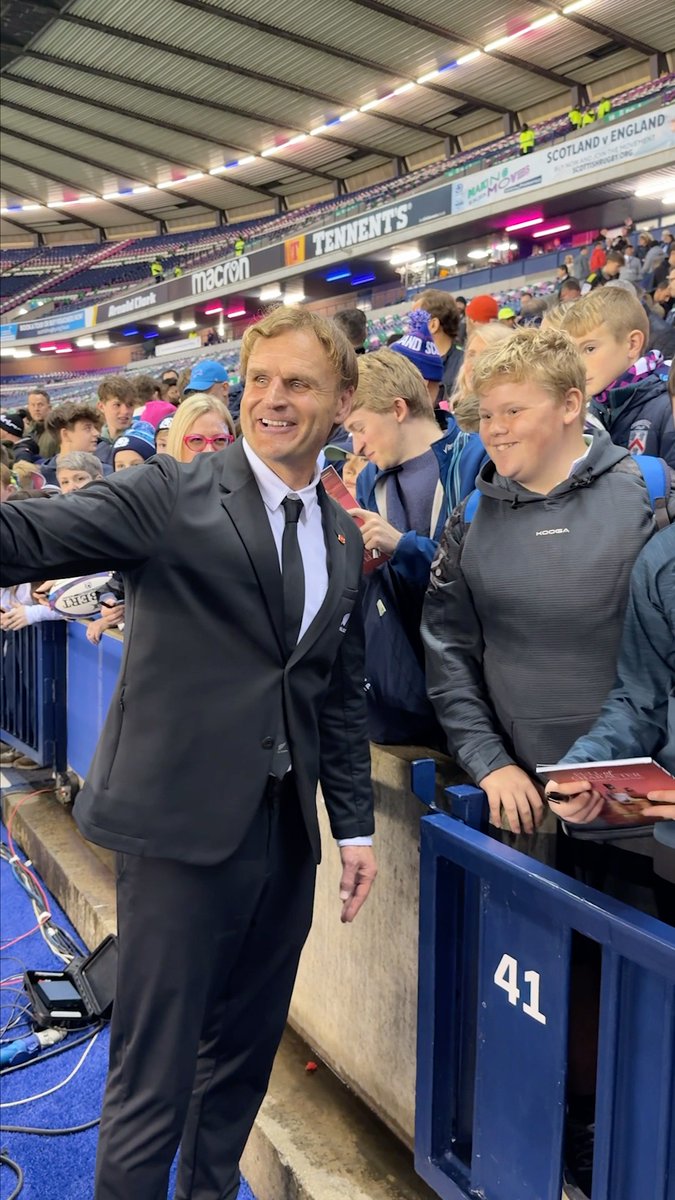 "Just Scotland?" 😅 Scott Robertson always has time for the fans 🫶