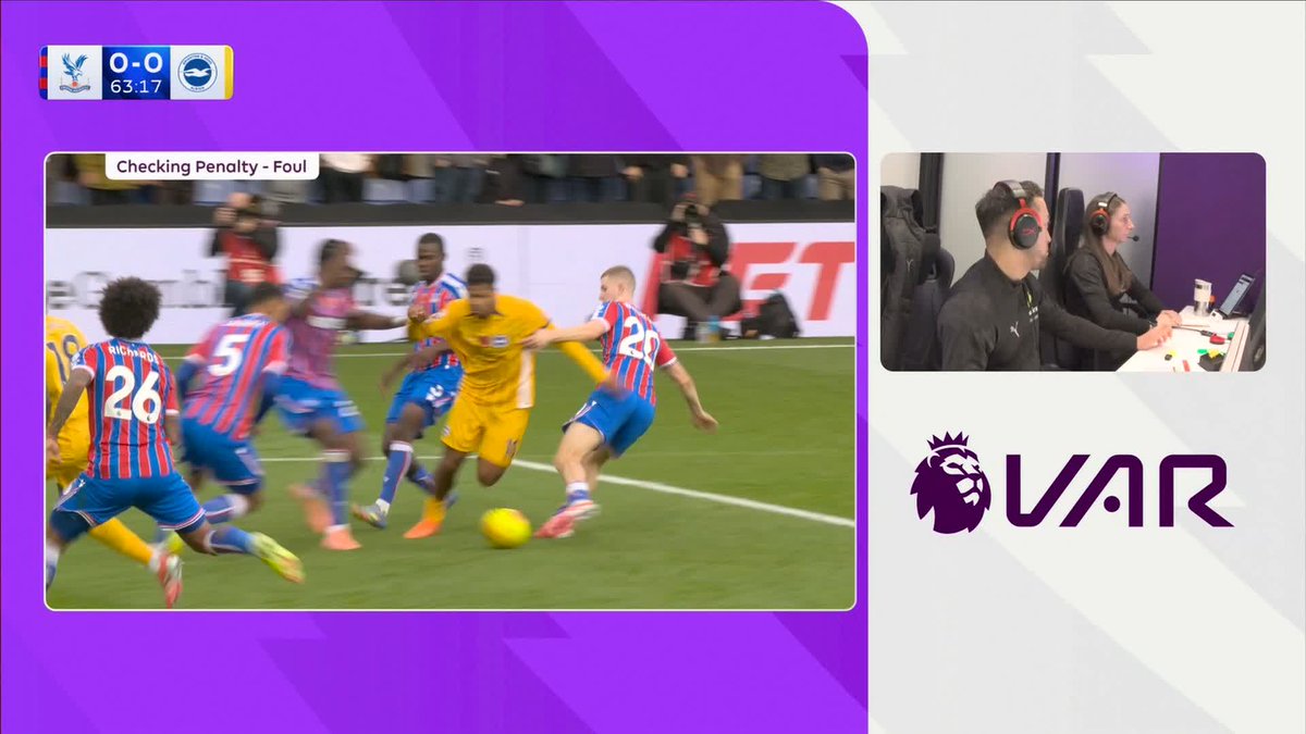 Brighton have a penalty overturned after an on-field review 👇
