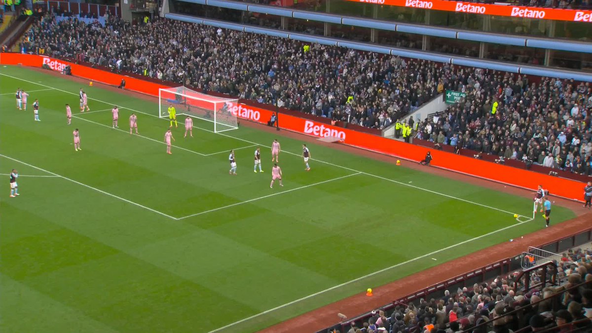 Ross Barkley with a brilliant header to increase Aston Villa's lead! 🔥