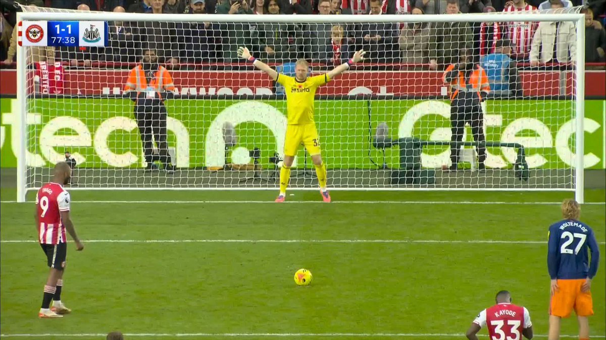 Dan Burn is sent off for a challenge on Ouattara and Aaron Ramsdale replaces Nick Pope in goal for Newcastle... Igor Thiago scores the penalty to give Brentford the lead ✅