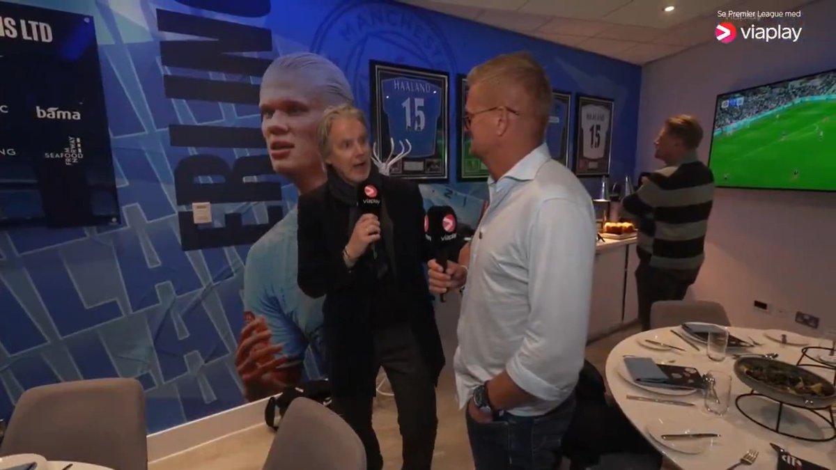Bli med Jan Aage Fjørtoft 🇳🇴, Peter Schmeichel og Alfie Haaland inn i Haaland-boksen på Etihad 👀