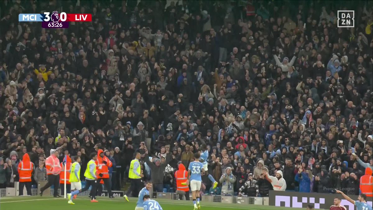 VAS SOBRADO, CHAVAL… ¡VAS MUY SOBRADO! 🎩 EL GOLAZO DE DOKU ES UN ABSOLUTO ESCÁNDALO #PremierLeagueDAZN ⚽️🏴