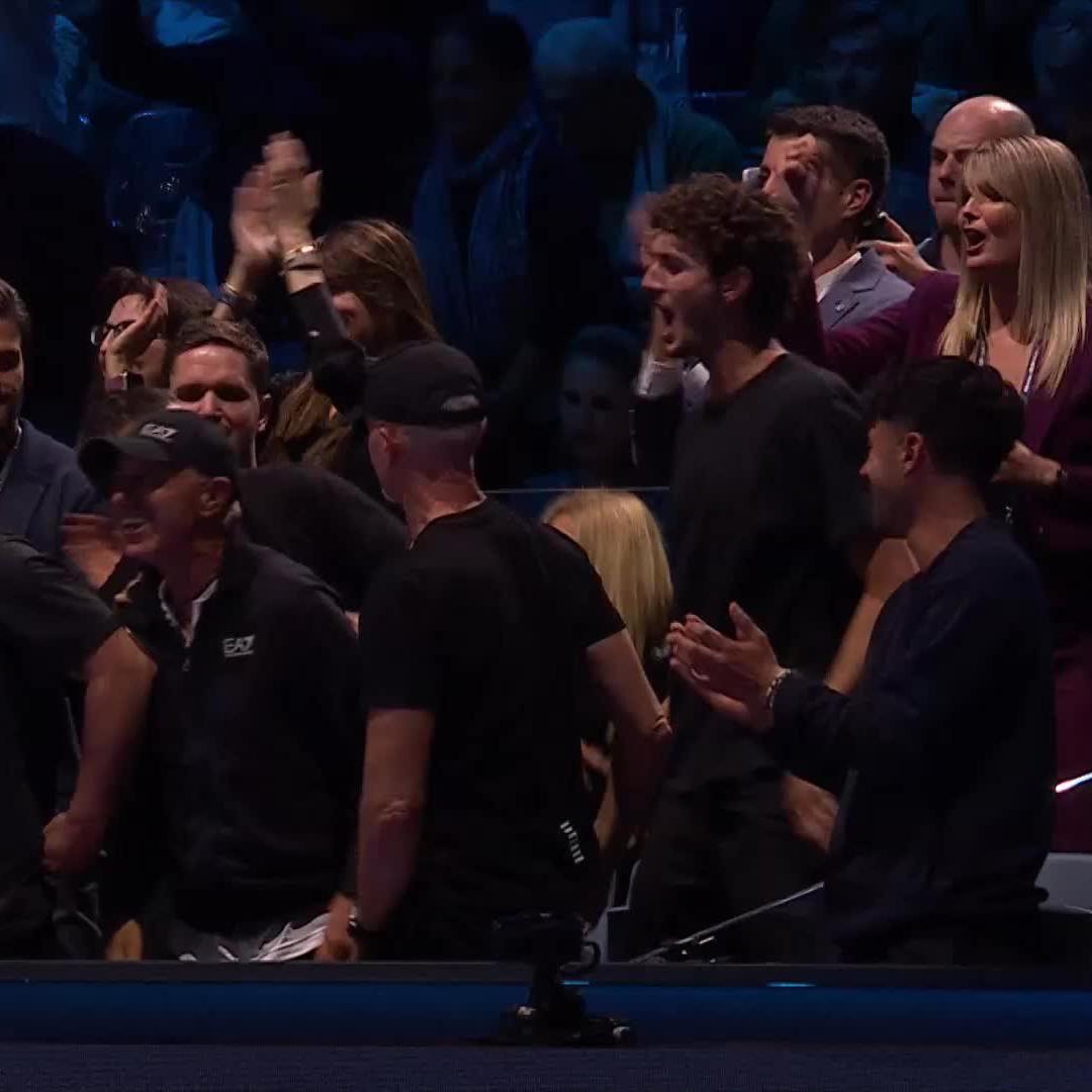 Home Delights 🇮🇹🙌 Bolelli & Vavassori defeat No.1 seeds Cash/Glasspool 7-5 6-3! #NittoATPFinals