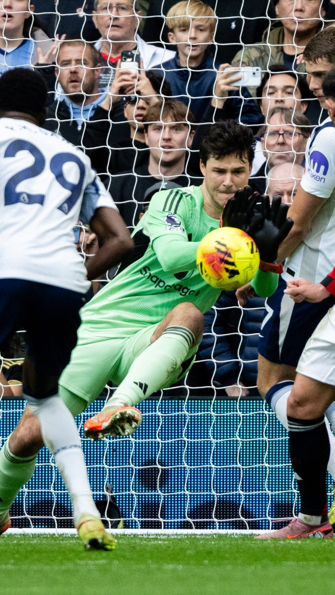 Smart reactions from Senne 🧤