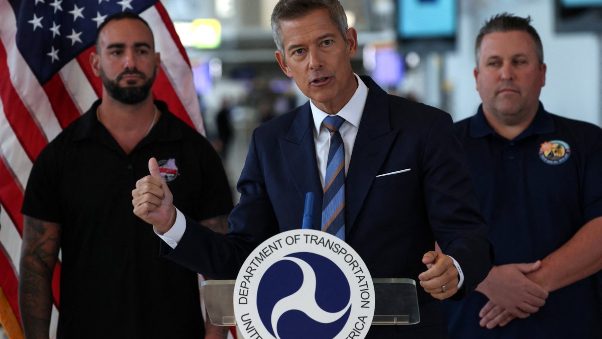 "You're going to have air travel slow to a trickle." Transportation Sec. Sean Duffy said U.S. flights will significantly reduce heading into the Thanksgiving holiday as long as the government shutdown continues.