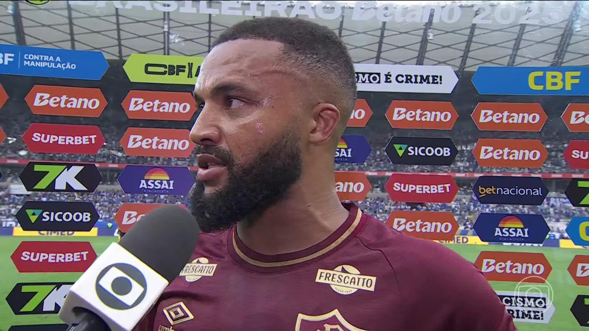 Samuel Xavier extremamente revoltado com a não expulsão de Matheus Pereira, do Cruzeiro: “Não tem que cansar de falar de arbitragem, se tiver errado a gente tem que falar! Eles não são cobrados como devem ser cobrados, gente!” 🎥 TV Globo 📺 | ge