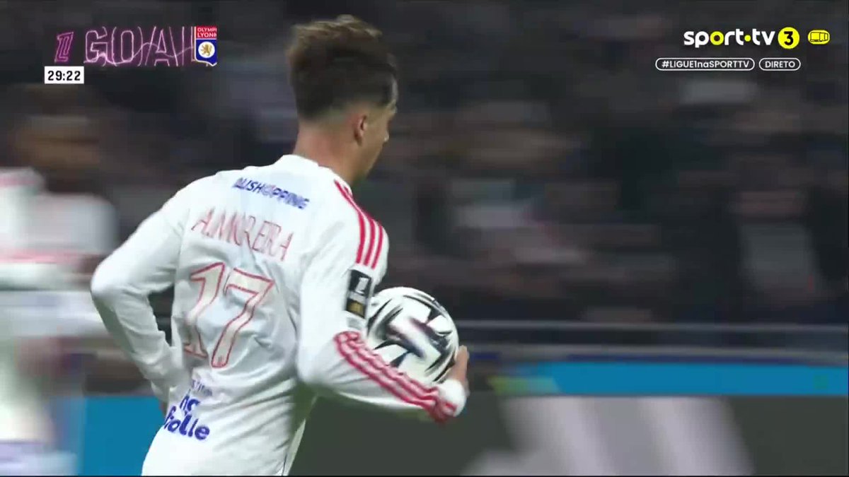 Afonso Moreira a marcar contra o PSG. 3.º golo da temporada para o jovem extremo ex-Sporting.
