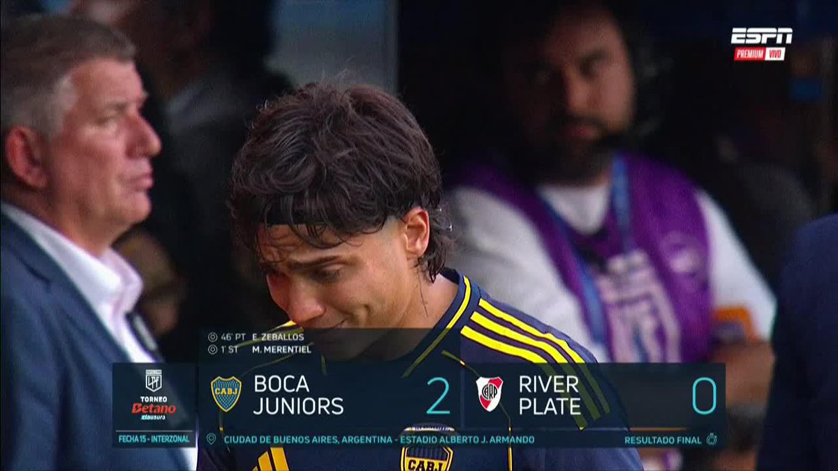 ❤️⚽️ LA EMOCIÓN DE ZEBALLOS LUEGO DE SER OVACIONADO EN LA BOMBONERA.