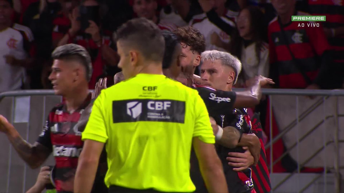 O gol de Léo Pereira. Flamengo 1x0 Santos. 🎥 Premiere | ge