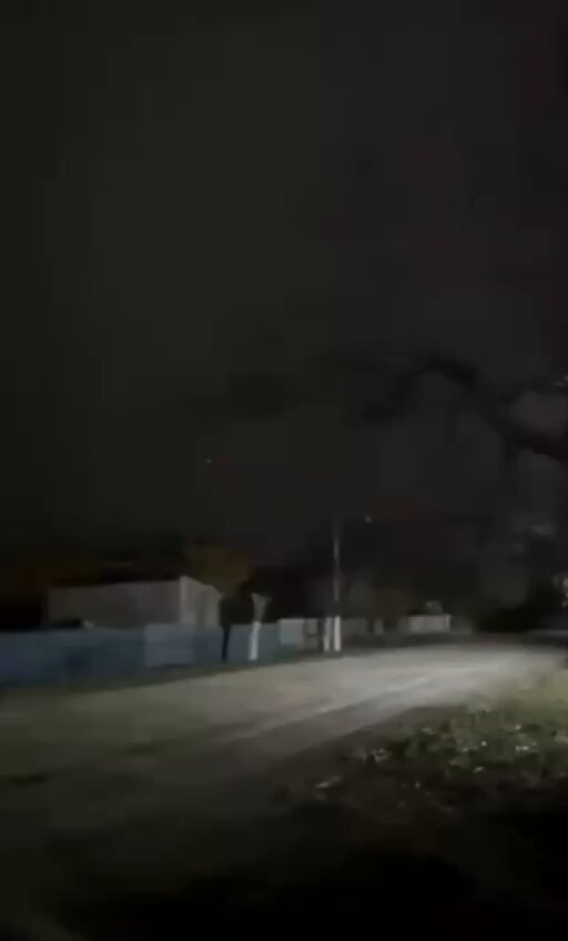 💥This is how the process of shooting down a Shahed by a helicopter looks from the ground!