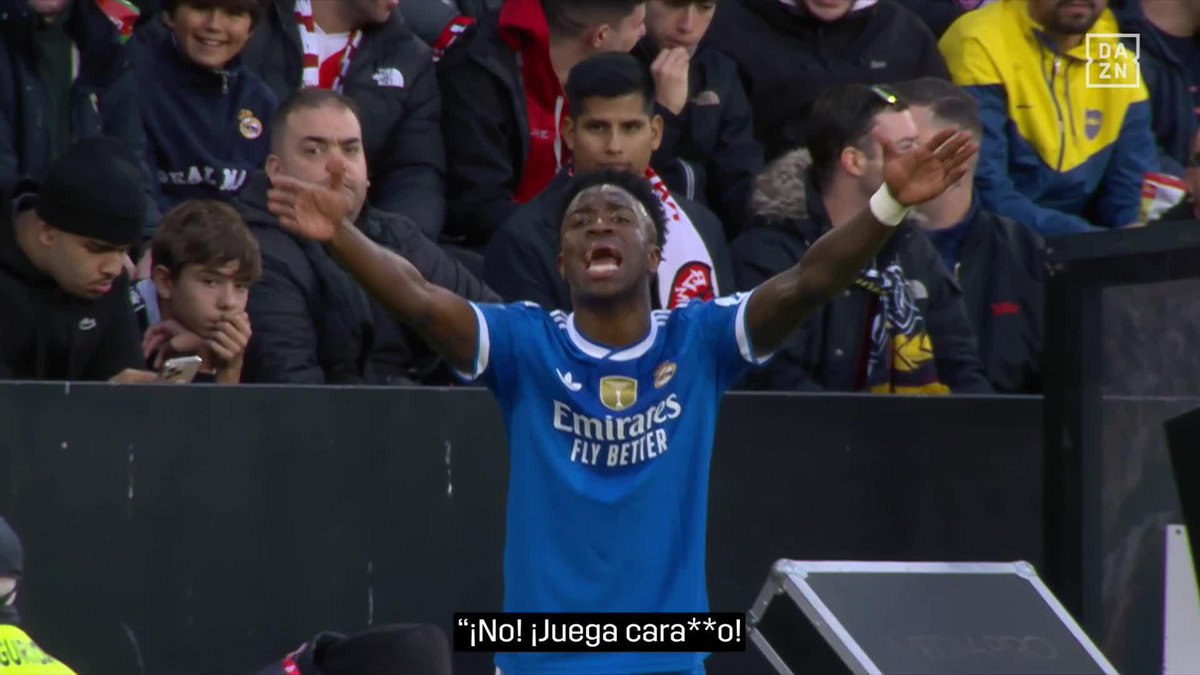 "¡NO! ¡Juega car***!" 🤬 A Vinicius no le gustó que el Real Madrid tuviera que salir jugando en largo en Vallecas #ElPost