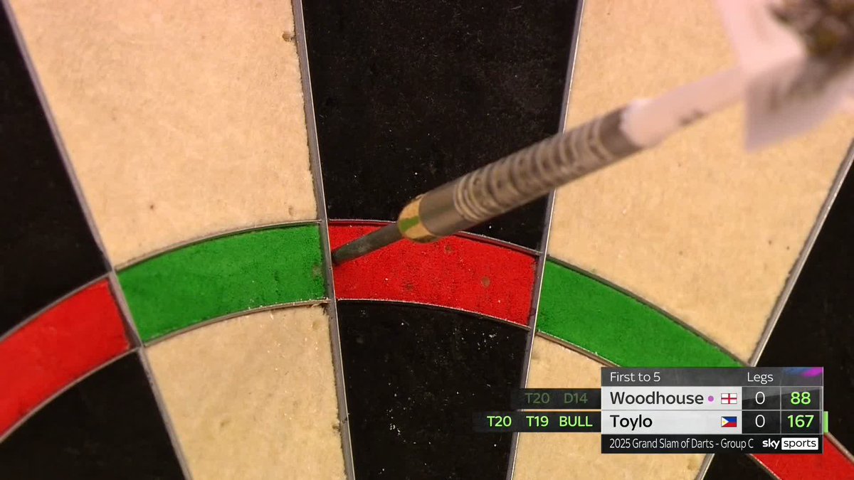 Phantom darts galore, asking the ref whats left after leaving bull The man is fucking box office