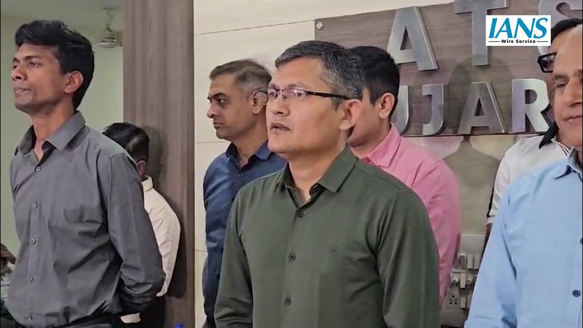 Syed Ahmad Mohideen, an accomplished Hyderabad doctor was found running an underground lab for extracting deadly Ricin. Had done recce near temples in Lucknow and Delhi. Their plan was to spike prasadam with poison "Ricin". Guj ATS DIG Sunil Joshi says, “We received actionable intelligence that a man from Hyderabad, identified as Syed Ahmad Mohideen, was planning terrorist activity in the country and was traveling to Ahmedabad as part of the conspiracy”. We cannot even imagine the great work our agencies are doing, no amount of thanks would be enough for them.🙏👏👏 There's no doubt that the Modi Sarkar has proven to be the Best govt in preventing terror attacks in our country. Hats off! 🫡