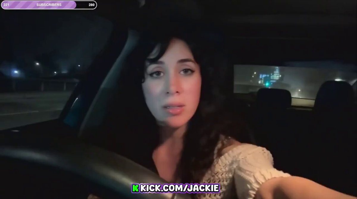 Kick streamer causes a car crash because she was distracted.