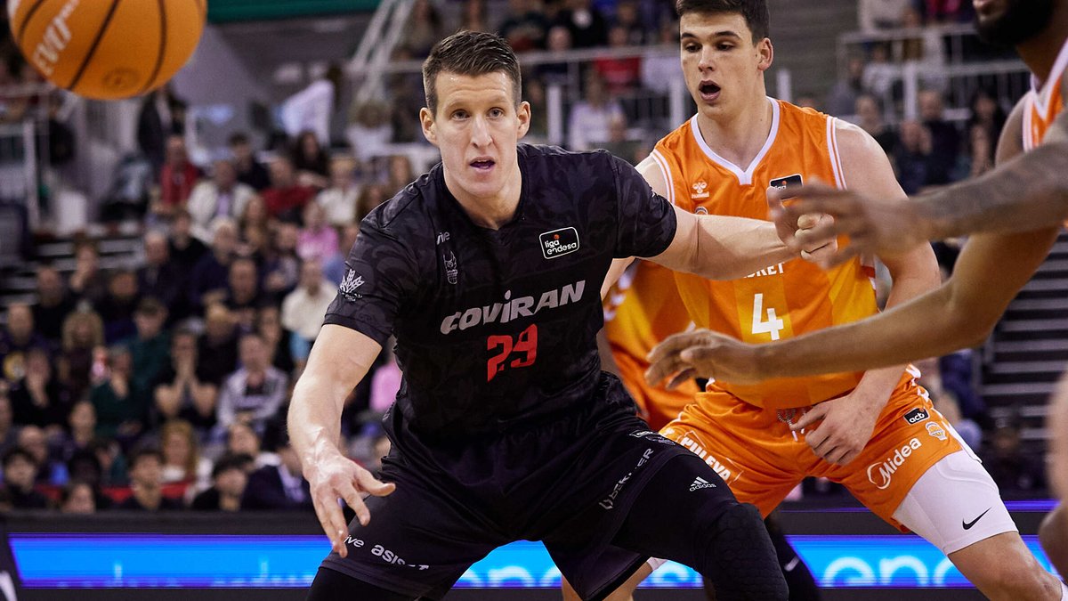 LUKA BOZIC, el 𝙢𝙤𝙩𝙤𝙧 de la primera victoria de Coviran Granada 😤 🔥 El croata lideró al equipo y firmó una exhibición determinante: 1⃣9⃣ puntos 6⃣ rebotes 5⃣ asistencias 3⃣1⃣ de valoración #LigaEndesa