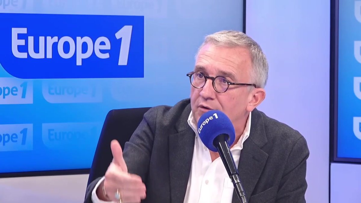 Najat Vallaud-Belkacem à la Cour des comptes "Elle compte simplement l'argent des subventions pour son association. Elle passe son temps à ça sinon elle ne serait pas aussi déconnectée politiquement" réagit Vincent ROY, dans #Europe1Soir sur #Europe1