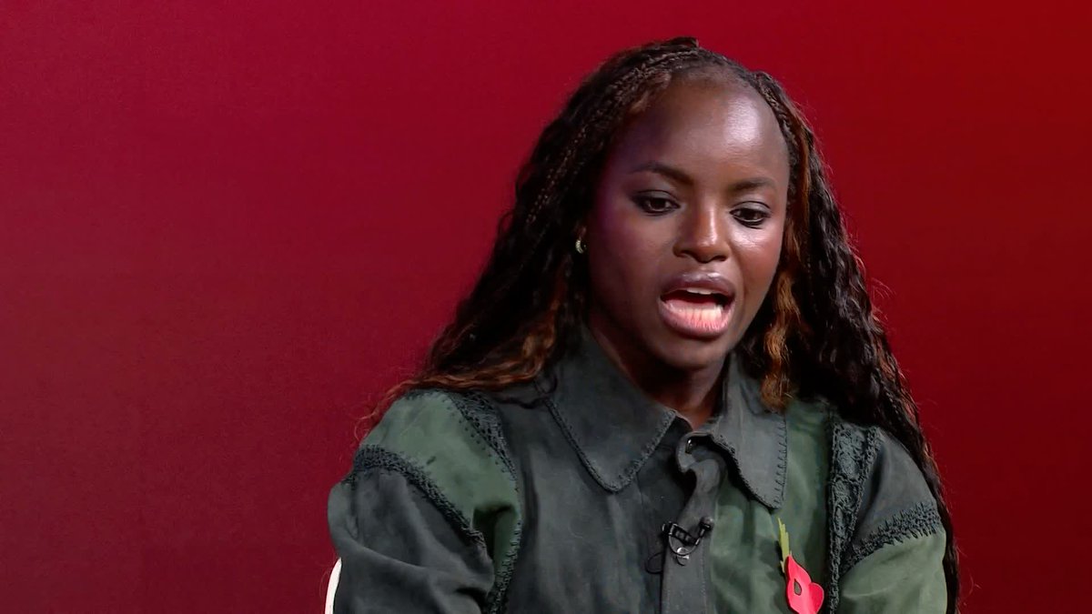 "The timing is the problem, maybe she's been ill-advised" Eni Aluko states that she has 'empathy' for Mary Earps after recent comments against Hannah Hampton and Sarina Wiegman 💬