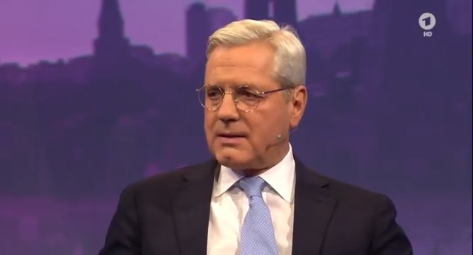 „Das ist die beste Propaganda, die #Putin sich wünschen kann“, sagt CDU Deutschlands-Außenpolitiker Norbert Röttgen (@N_Roettgen) über die Aussage, dass von #Russland keine Gefahr für Deutschland ausgehe. Putin führe „jeden Tag gegen Deutschland“ einen hybriden Krieg. #maischberger