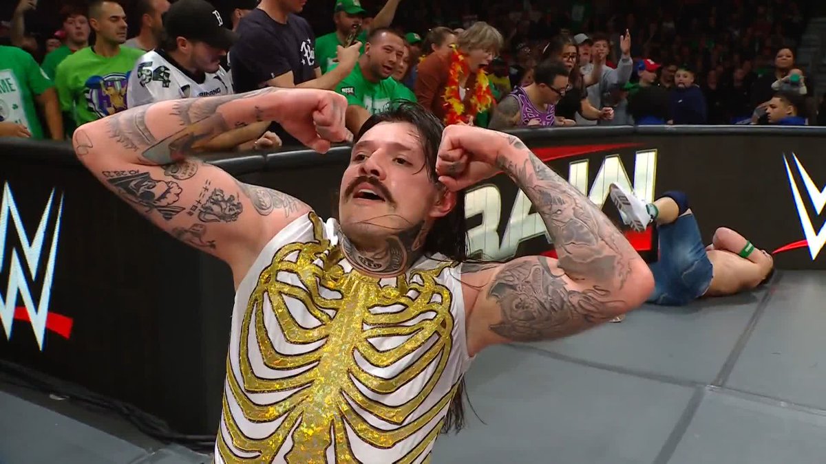We can't believe this match is happening right now! 👏 Who do you think will leave Boston as Intercontinental Champion? Dom Mysterio or John Cena?