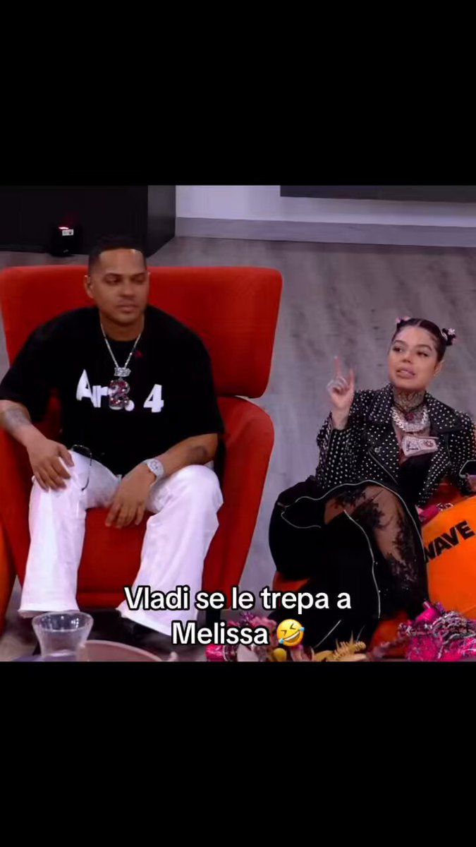 Me nutre, me fortalece y me rejuvenece ver cómo están acabando a Mierguisa en este nuevo reality, ahora si no puede hacer su papel de villana porque nadie le tiene miedo 🤣 K-A-R-M-A #LaCasaDeAlofoke2 #NoTeInforma