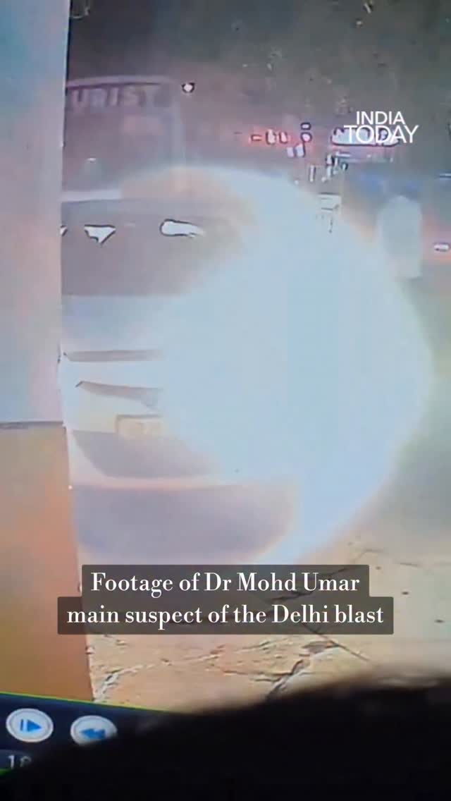 According to Delhi Police sources, Delhi Police have obtained CCTV footage showing the suspect’s car entering and exiting the parking area. The footage indicates that the suspect was alone at the time. Investigators are now tracing the route towards Daryaganj, while more than 100 CCTV clips, including footage from nearby toll plazas, are being examined to establish the complete movement of the vehicle. #Delhi #RedFort #ITReels