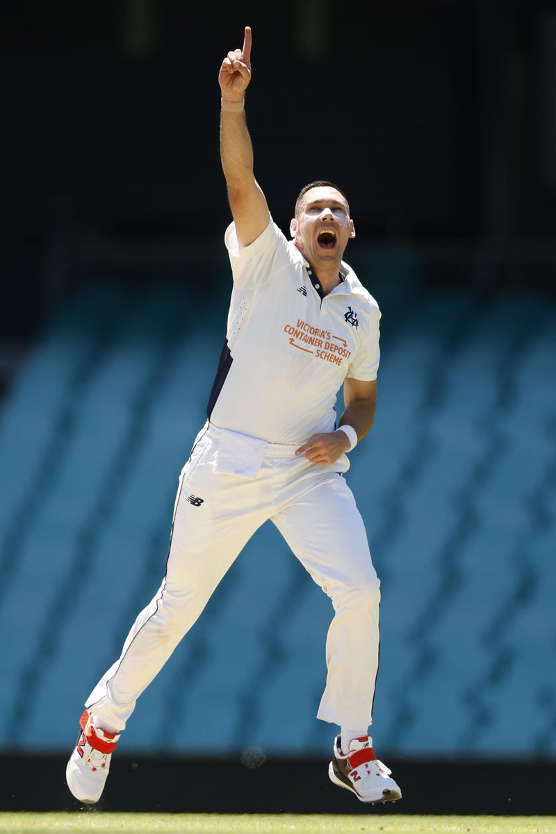 Scott Boland and Beau Webster with some absolute SEEDS 🫨 #SheffieldShield