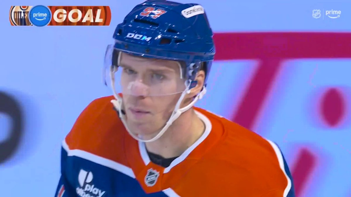 CONNOR MCDAVID SPIN CYCLE DROPS HIM 😱