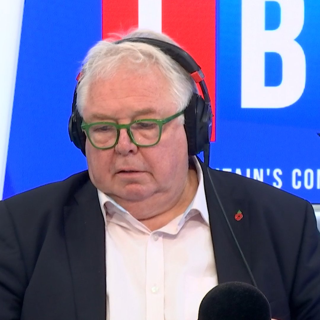 ’There shouldn't be terms and conditions to fly our own flag.' 'If you don’t like it, you can leave.’ Caller Elliot is ‘proud’ of the English flag ... and doesn’t have much time for people who aren’t.