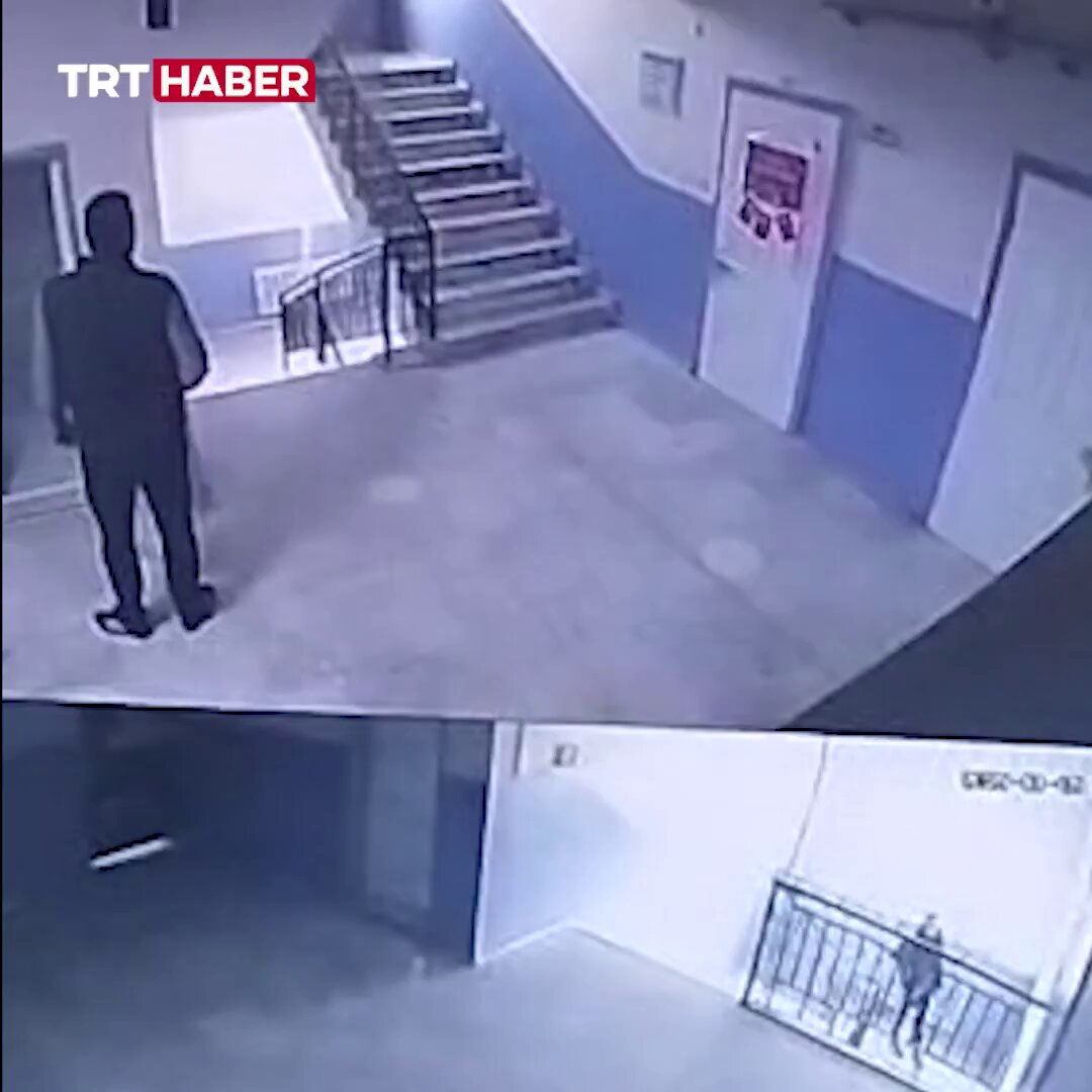 🇹🇷 School principal pushes autistic student down the stairs in Manisa, Turkey He has been removed from duty and is subjected to an investigation