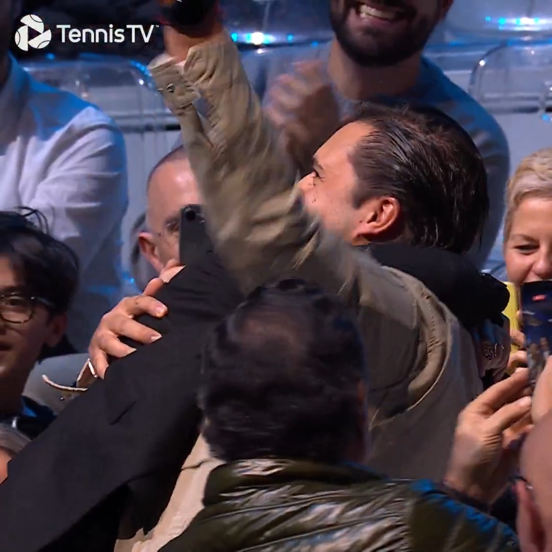 I think I wanna marry you 🎶 A very special #NittoATPFinals proposal 🥹💍
