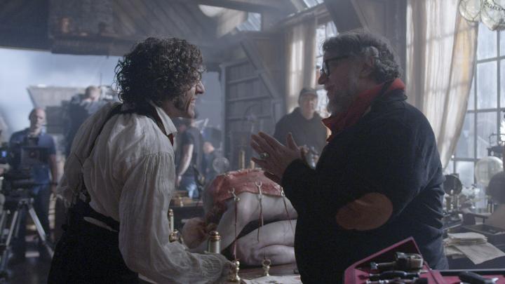 "It's like a concert. I wanted it to feel very joyous." Guillermo del Toro shares the beauty and intricacy of Oscar Isaac's performance in FRANKENSTEIN. Watch now on Netflix.
