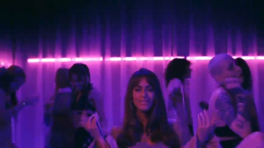 Hace 4 años, TINI lanzaba "Bar" junto a L-Gante.