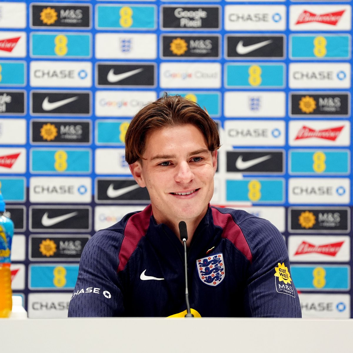 Siblings at St. George's Park 🦁 Alex Scott on growing up with his Lionesses step-sister Maya Le Tissier…