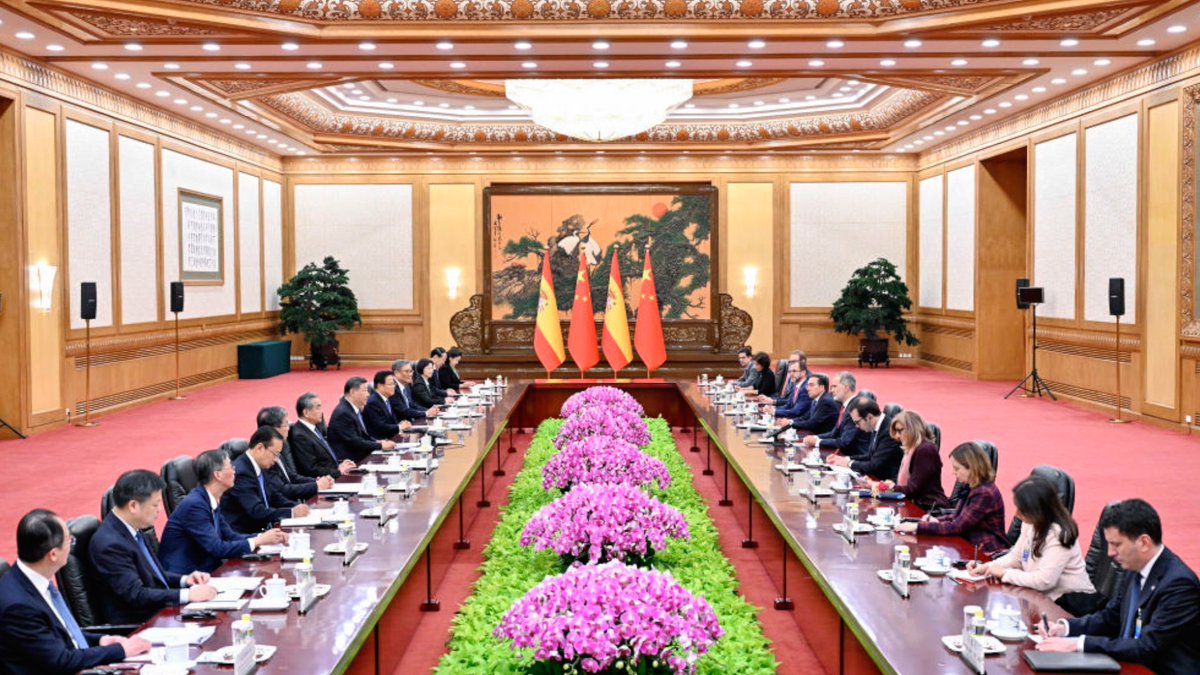 🇨🇳🇪🇸 | AHORA: Presidente Xi Jinping : "El rey Felipe VI es un verdadero amigo del pueblo chino".