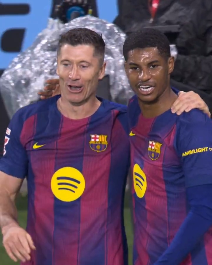 .MR14 + Robert Lewandowski = 💫 FC Barcelona | LALIGAHighlights