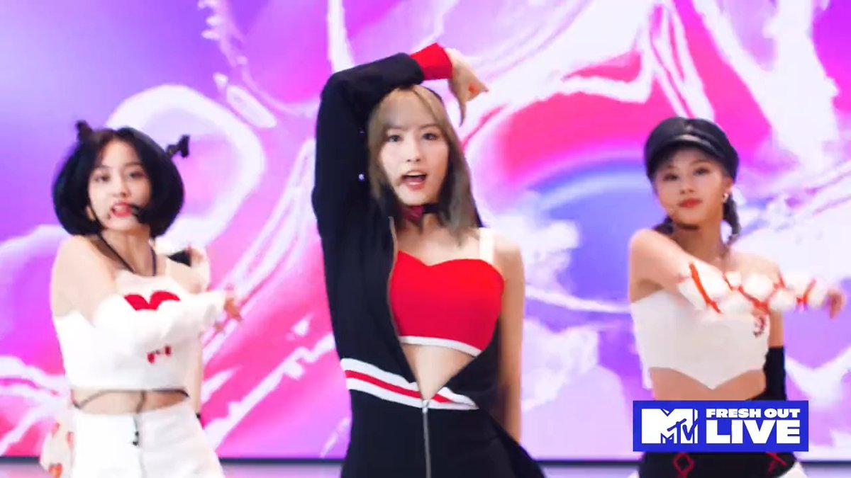 4 years ago today, TWICE performed 'SCIENTIST' on MTV Fresh Out.
