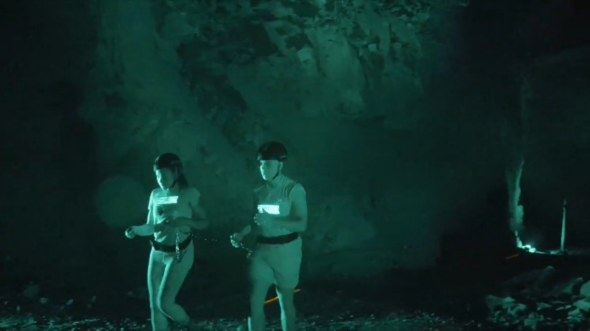 Let there be light! Or maybe not? 🧨 #TheChallenge41 is on TONIGHT at 8p on @mtv!