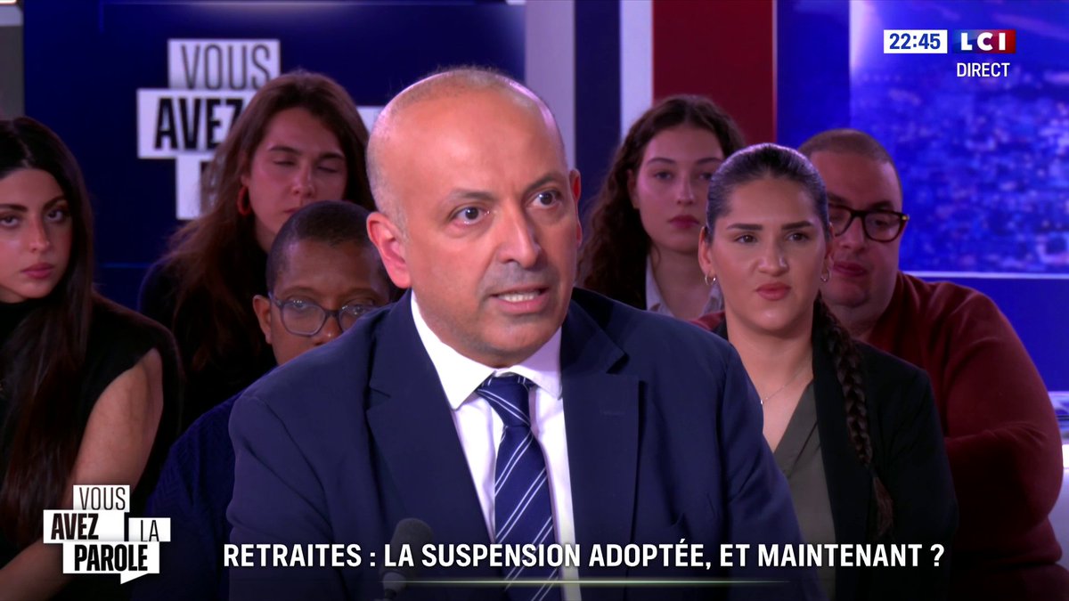 🗣️ "Si nous ne faisons rien, si nous ne nous réveillons pas maintenant, nous serons tous les prolétaires de la Chine et des États-Unis." : Rafik Smati ➡️ Darius Rochebin